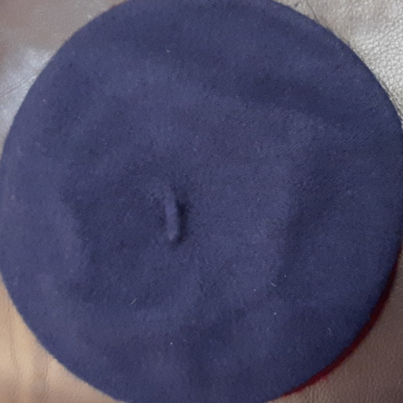 Wool berets - Picture 9 of 9